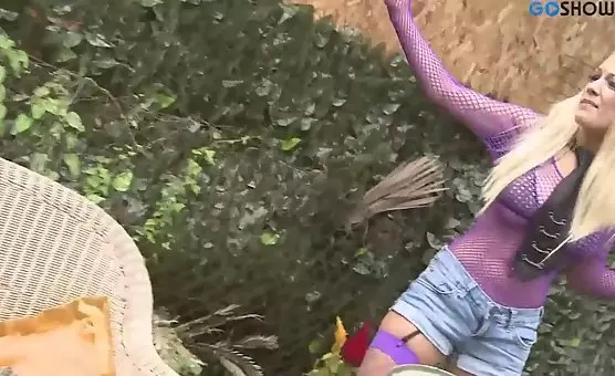 Wild Garden Orgy Outdoor Blonde Ride and Cocksucker